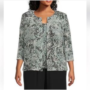 Alex Evenings
Petite size 3/4 Sleeve Floral Print 2-Piece Twinset